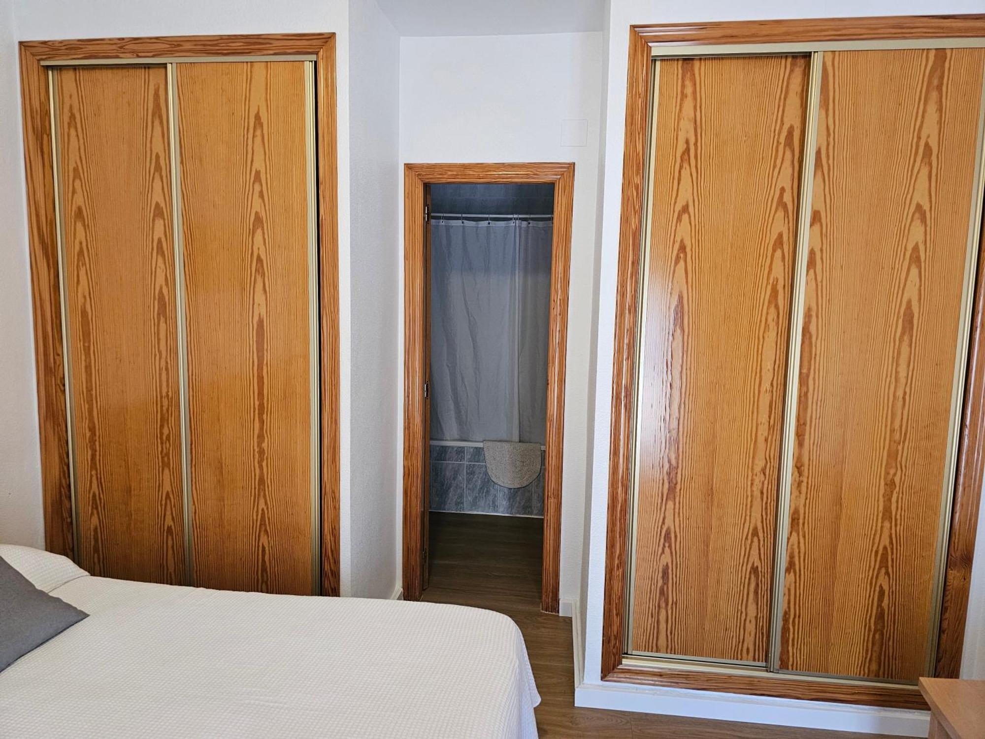 Apartamentos Plaza Alicante Room photo