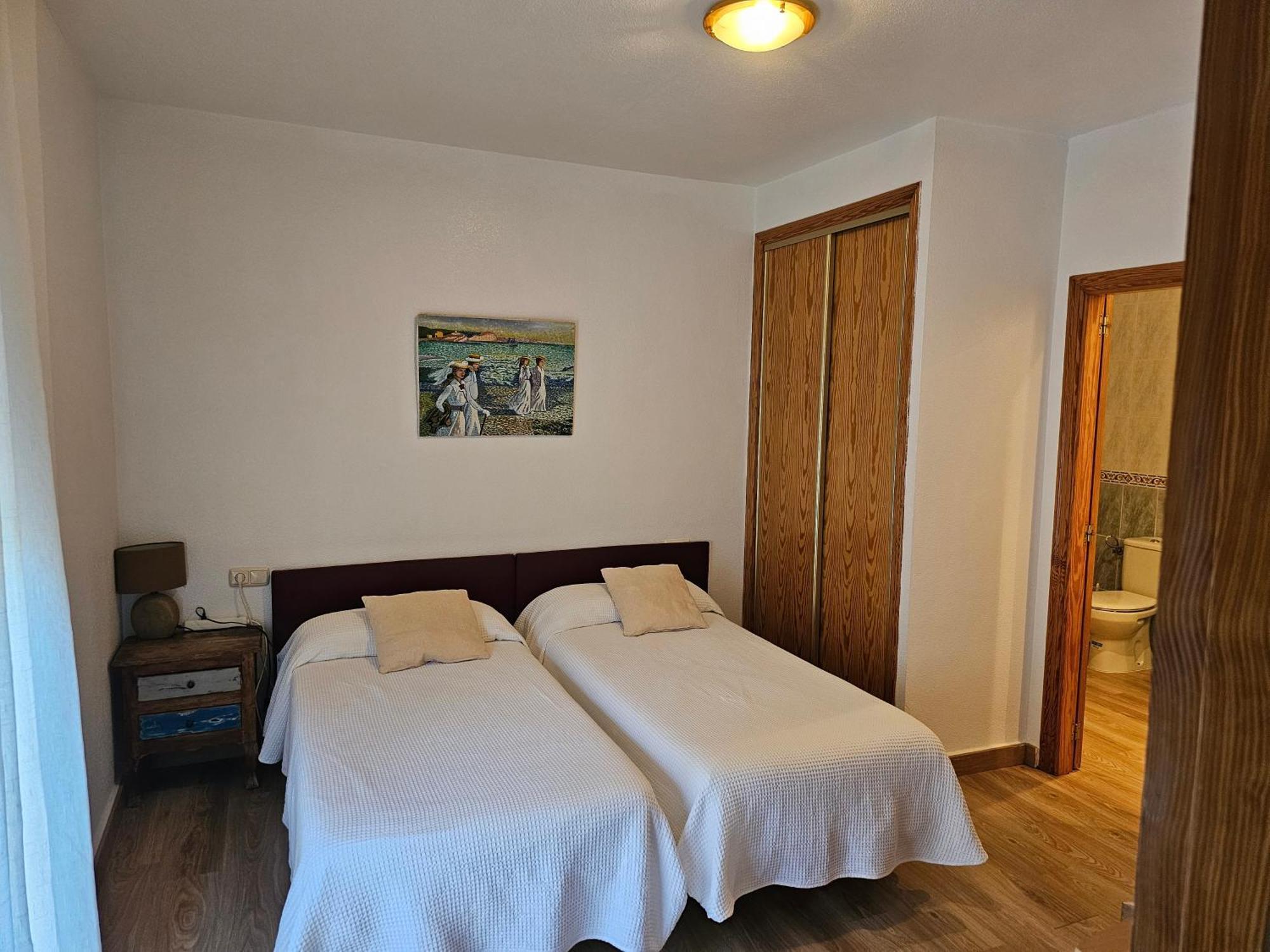 Apartamentos Plaza Alicante Room photo